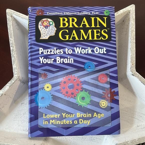 BRAIN GAMES | Puzzles to Work Out Your Brain Book - Picture 1 of 9